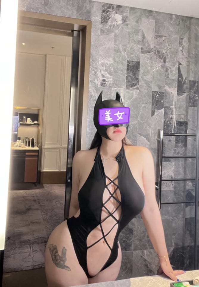 miko多肉大白兔-我带着面具，向你走来 [18P-92M]